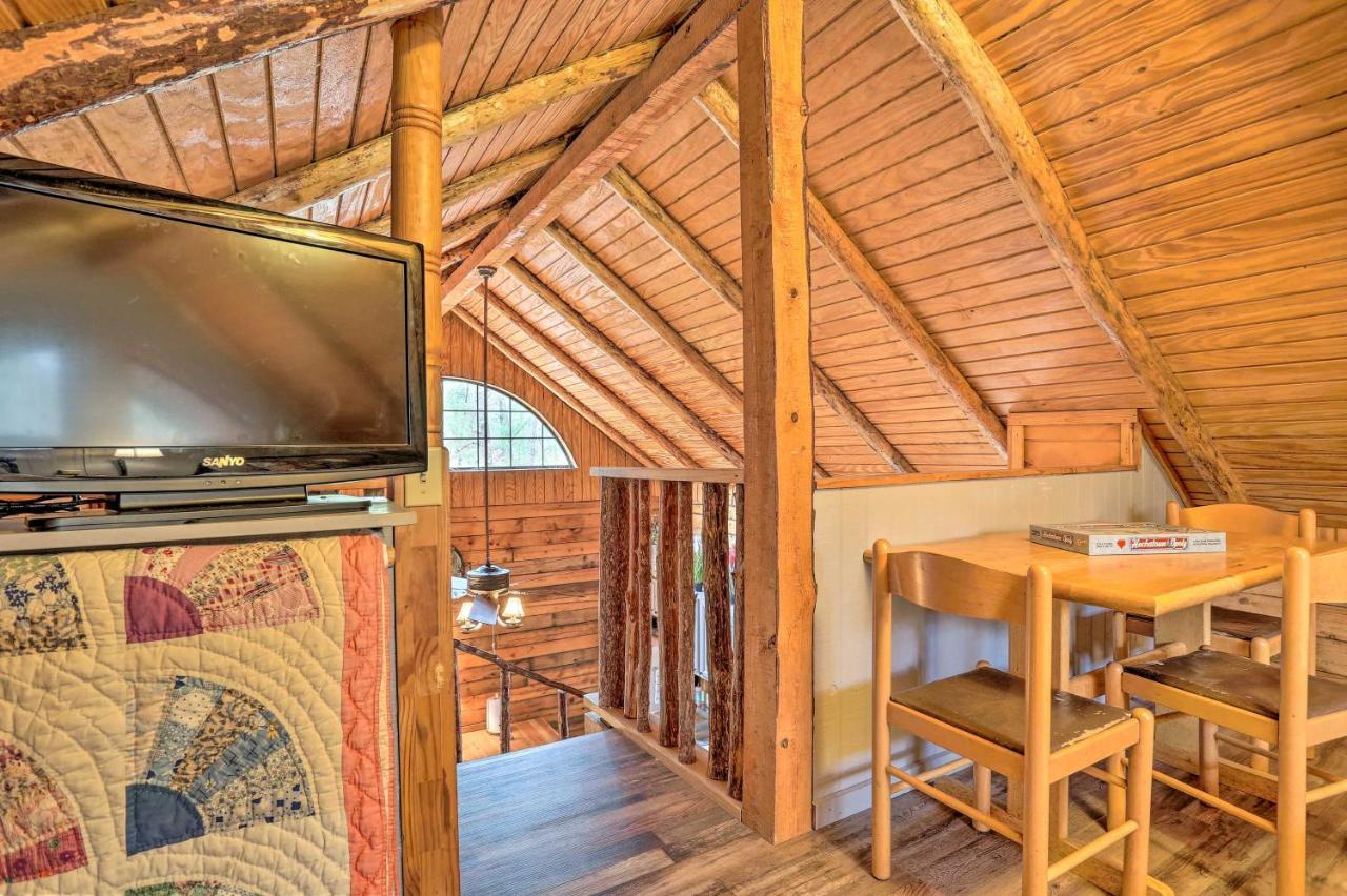 Broken Bow Log Cabin With Fire Pit, Pond, And Deck! Экстерьер фото