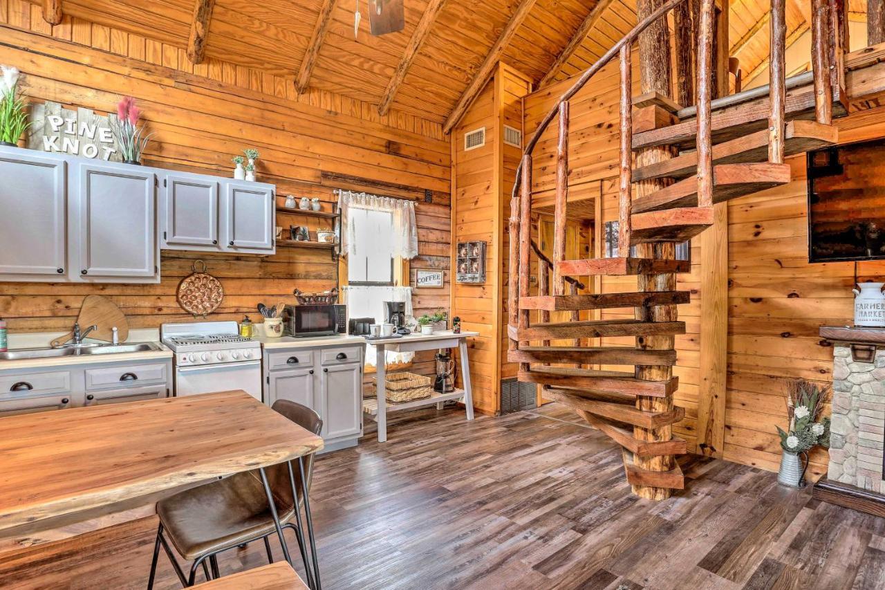Broken Bow Log Cabin With Fire Pit, Pond, And Deck! Экстерьер фото